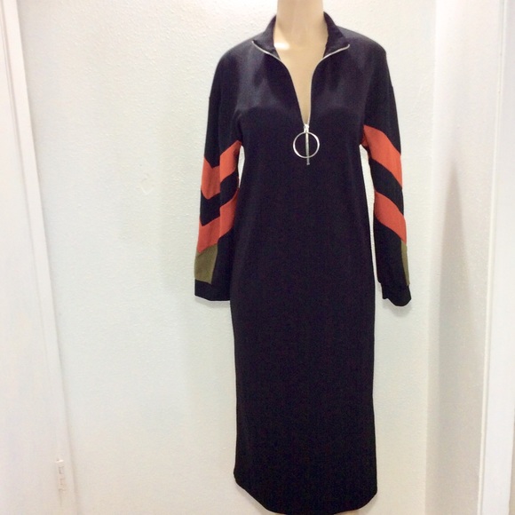 Zara Dresses & Skirts - Zara zippered retro style dress 🍄